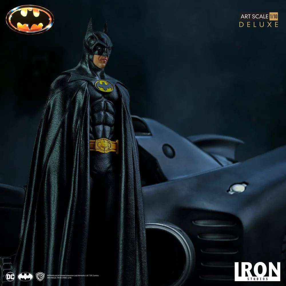 Batman 89’ Batmobile & Batman Statue