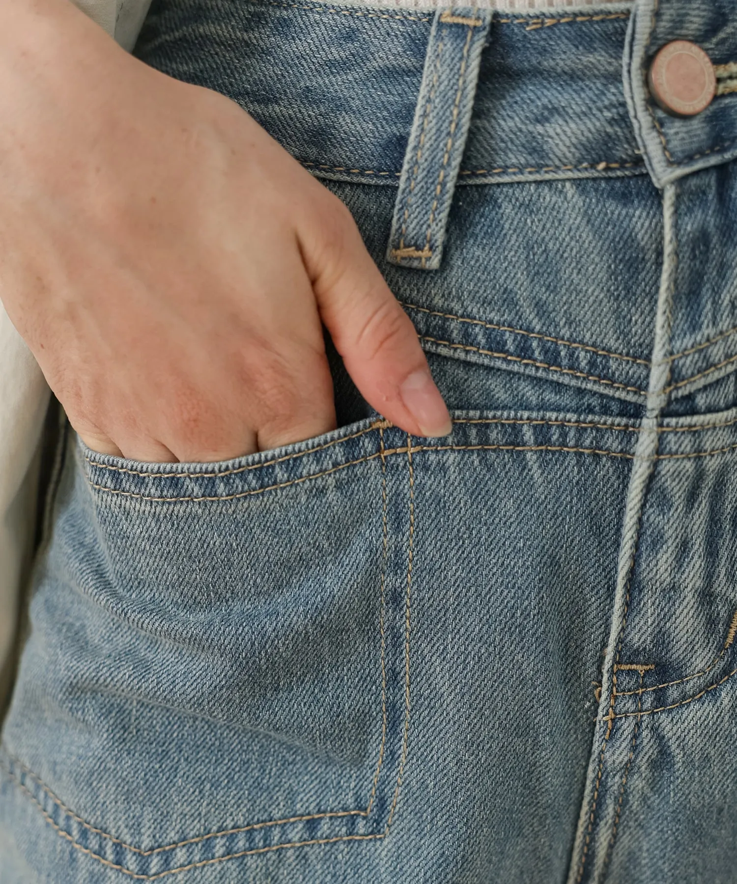 high waist semiwide denim