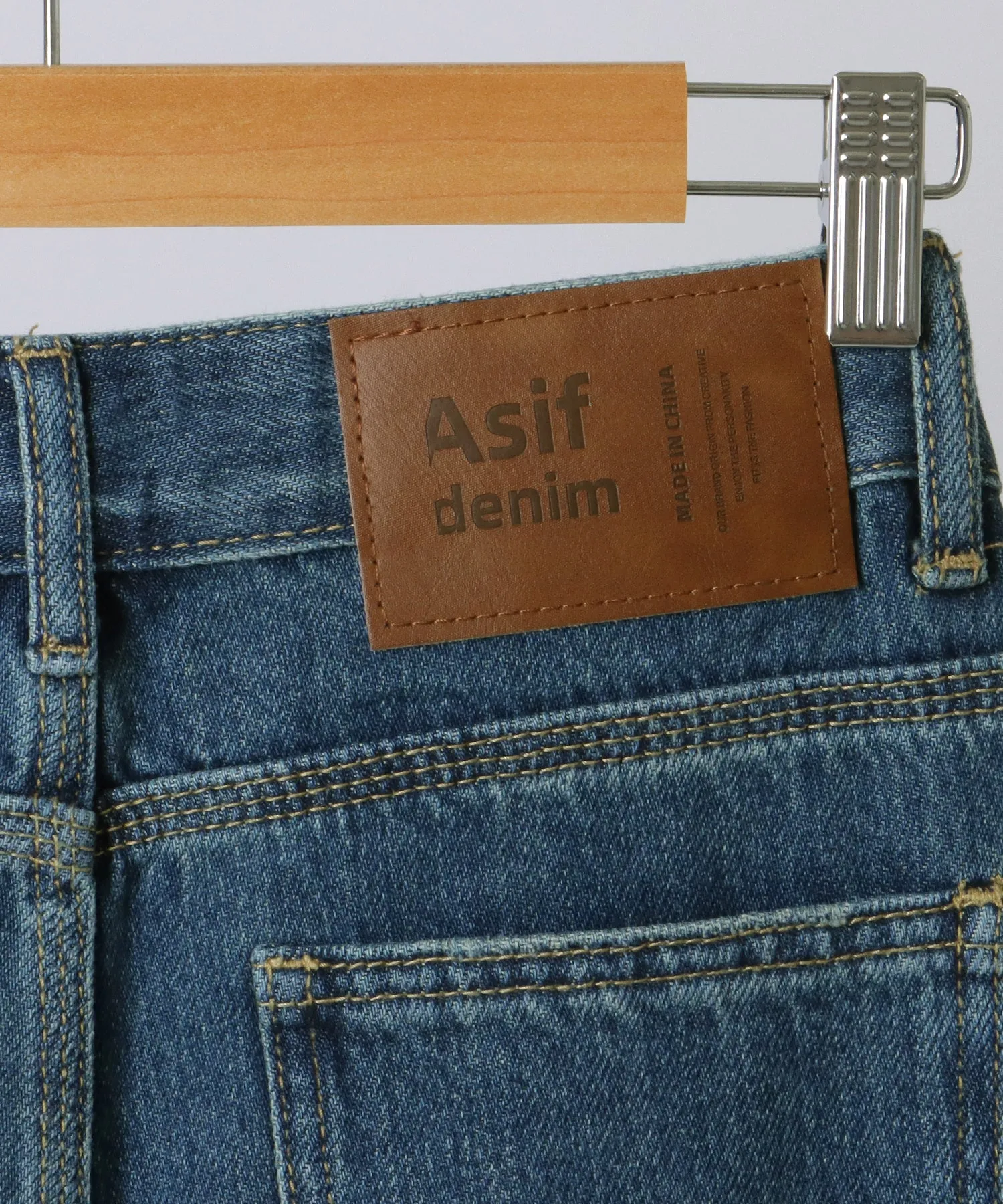 high waist semiwide denim