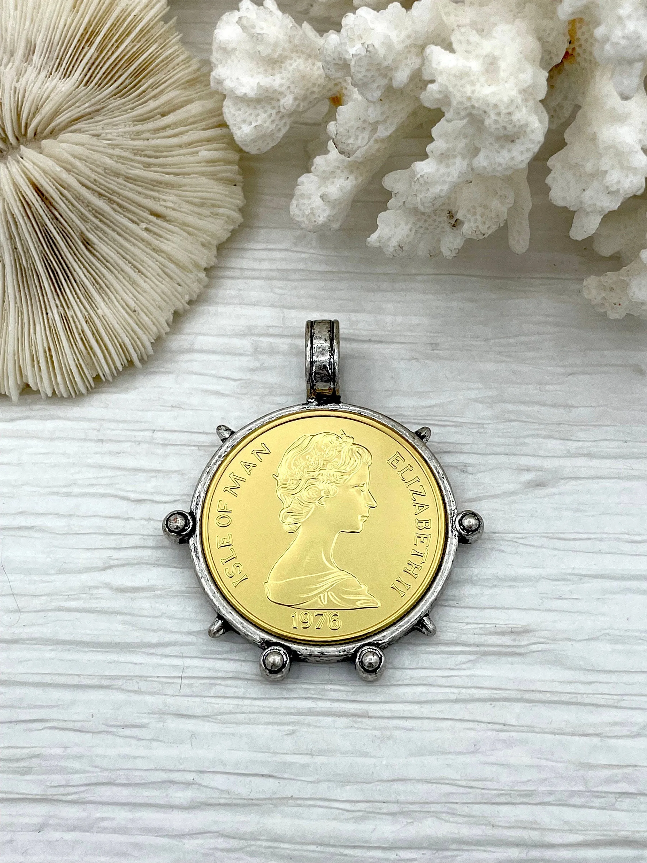 Queen Elizabeth II Coin Pendant, Royal Pendant, Queen Pendant, Coin Bezel, Royal coin, Queen Elizabeth II Coin, 3 Styles. Fast Ship