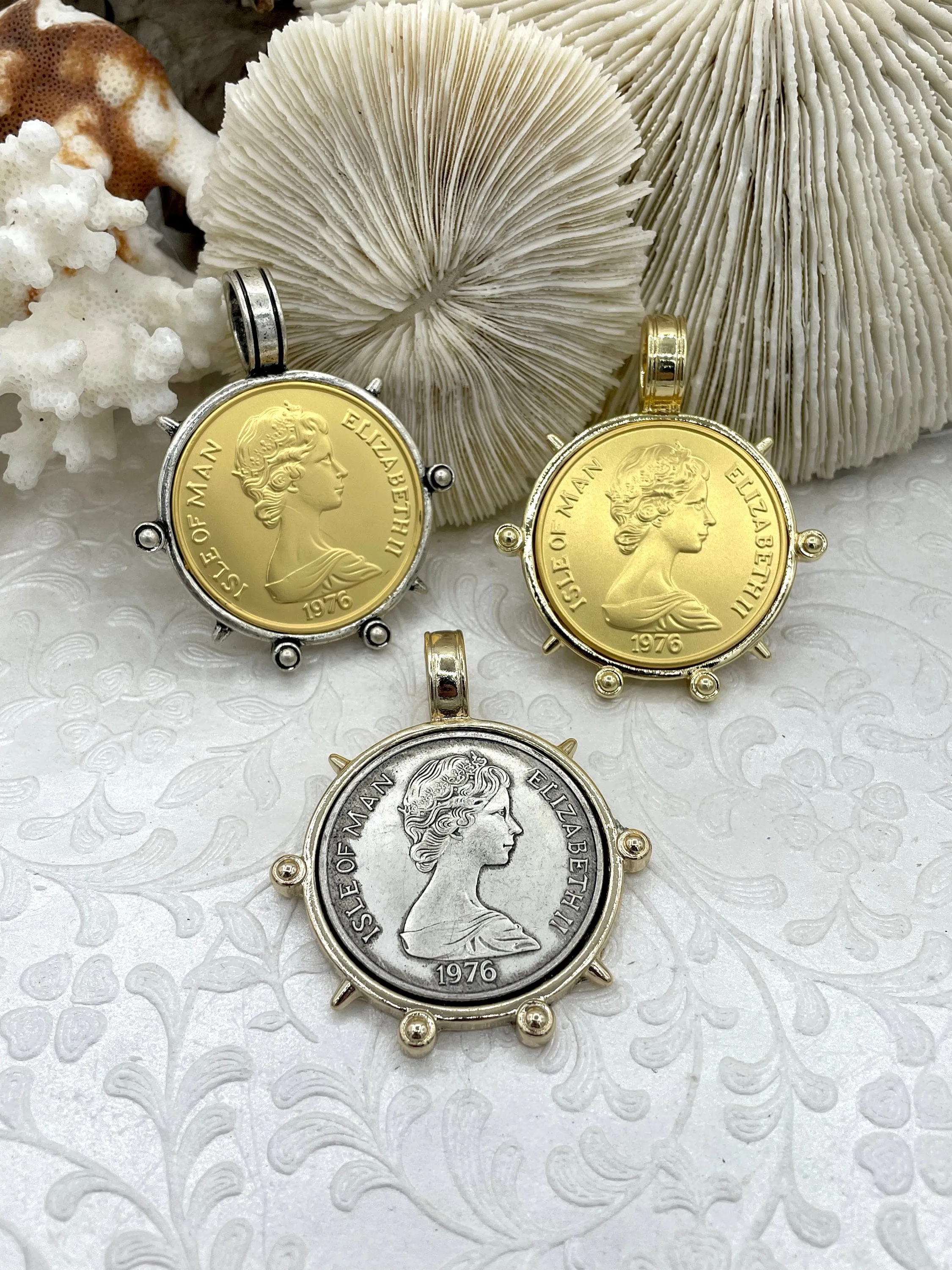 Queen Elizabeth II Coin Pendant, Royal Pendant, Queen Pendant, Coin Bezel, Royal coin, Queen Elizabeth II Coin, 3 Styles. Fast Ship