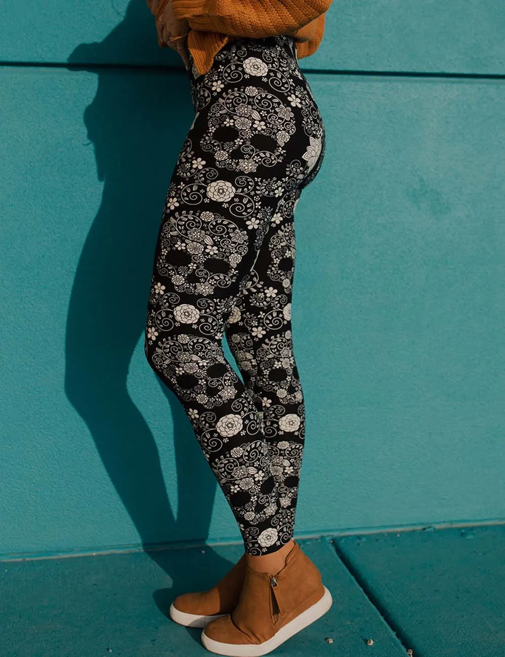 SA Exclusive Full Of Skull Leggings