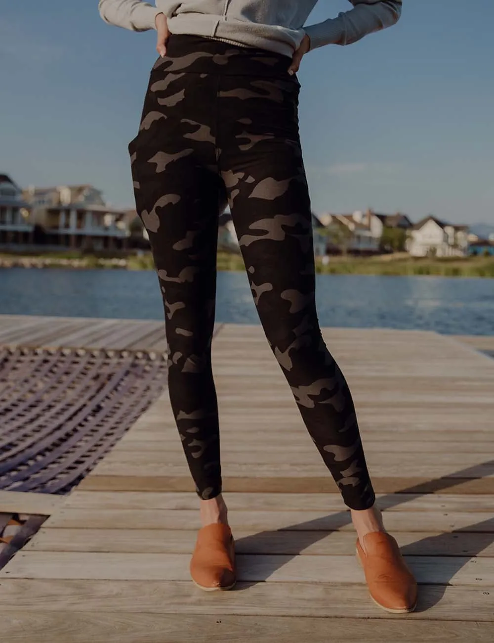 SA Exclusive Midnight Camo Pocket Leggings